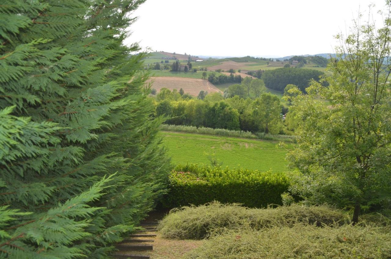 Villa Patrizia Moncalvo Luaran gambar