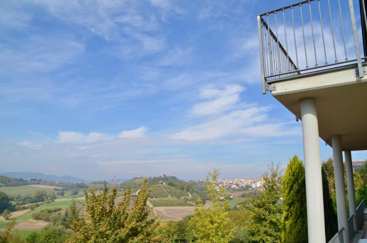 Villa Patrizia Moncalvo Luaran gambar