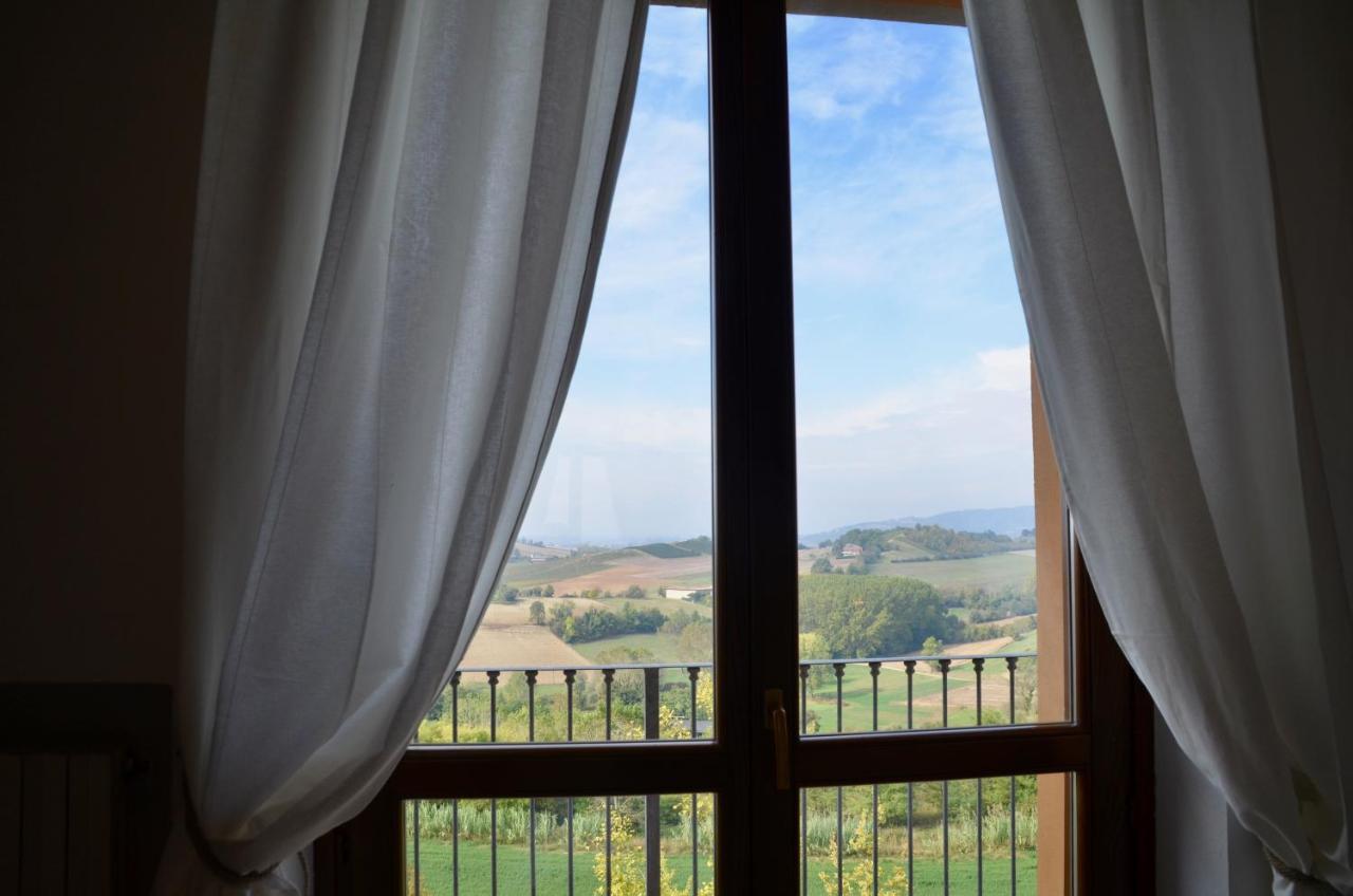 Villa Patrizia Moncalvo Luaran gambar