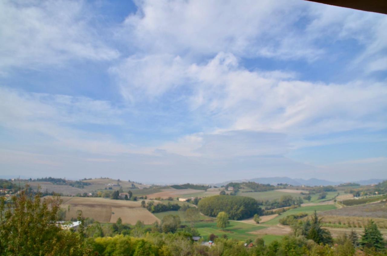 Villa Patrizia Moncalvo Luaran gambar