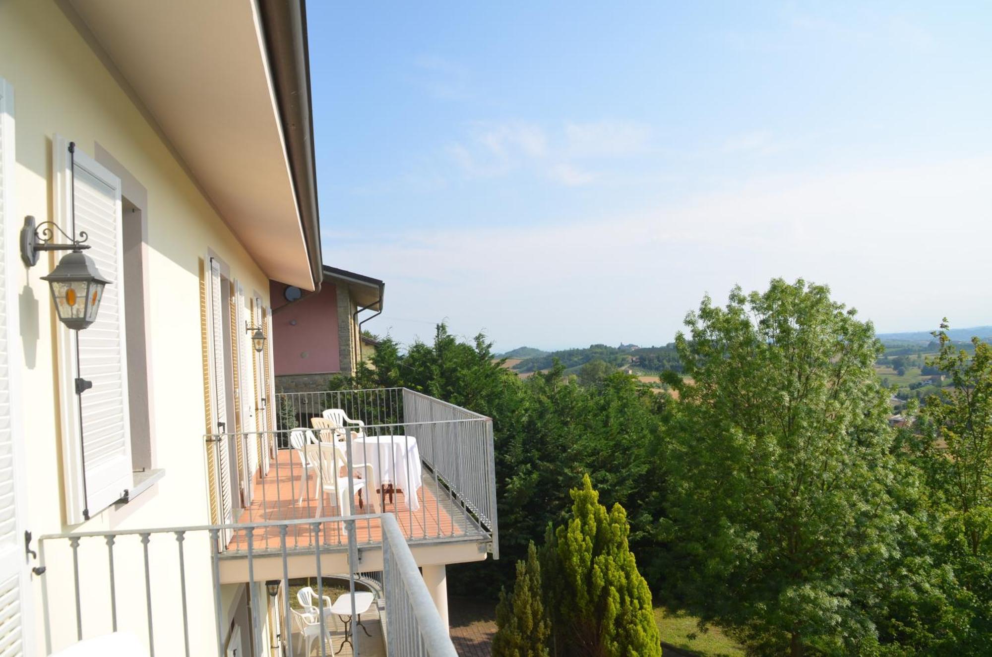 Villa Patrizia Moncalvo Luaran gambar