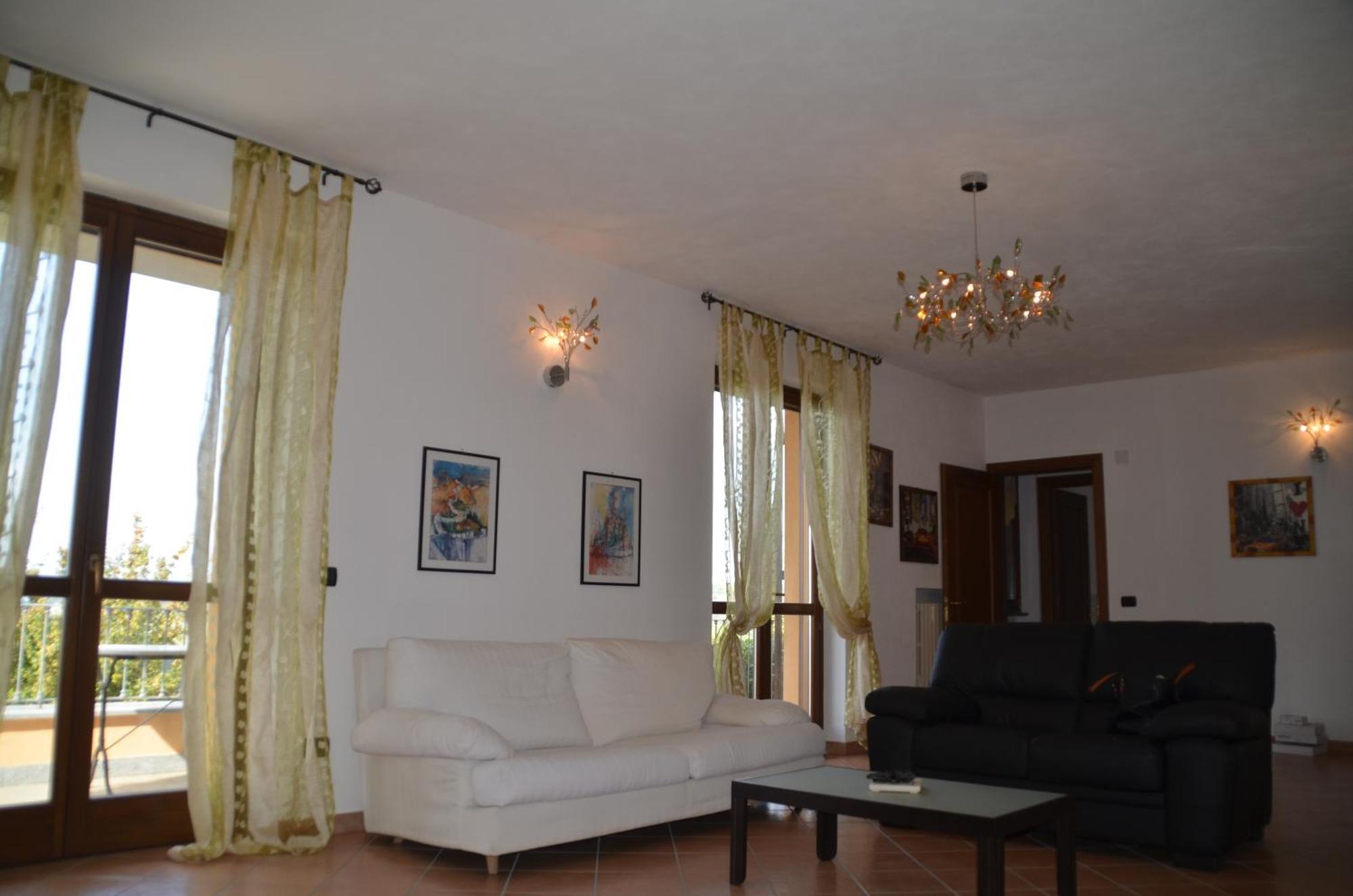 Villa Patrizia Moncalvo Luaran gambar